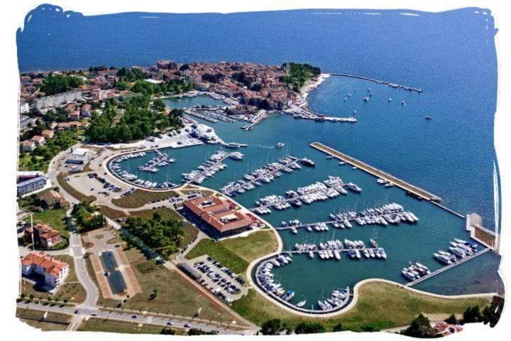 شقة App Carla Novigrad Istria المظهر الخارجي الصورة
